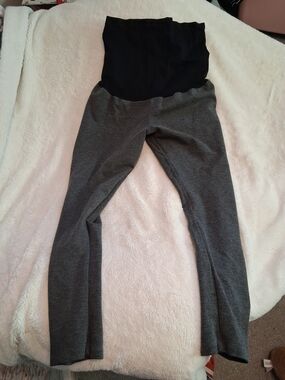 Bellavida Maternity Knit Leggings with Support Panel - Black & Gray XL